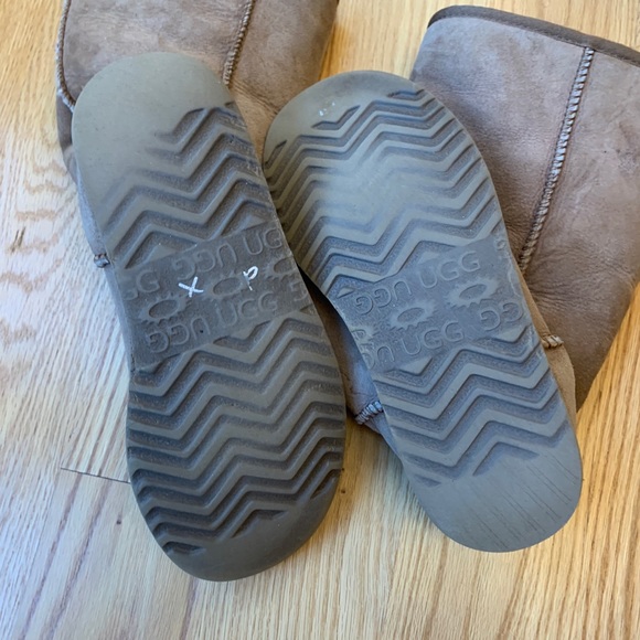UGG Australia Classic Tall Boots Size 8 - Picture 5 of 7